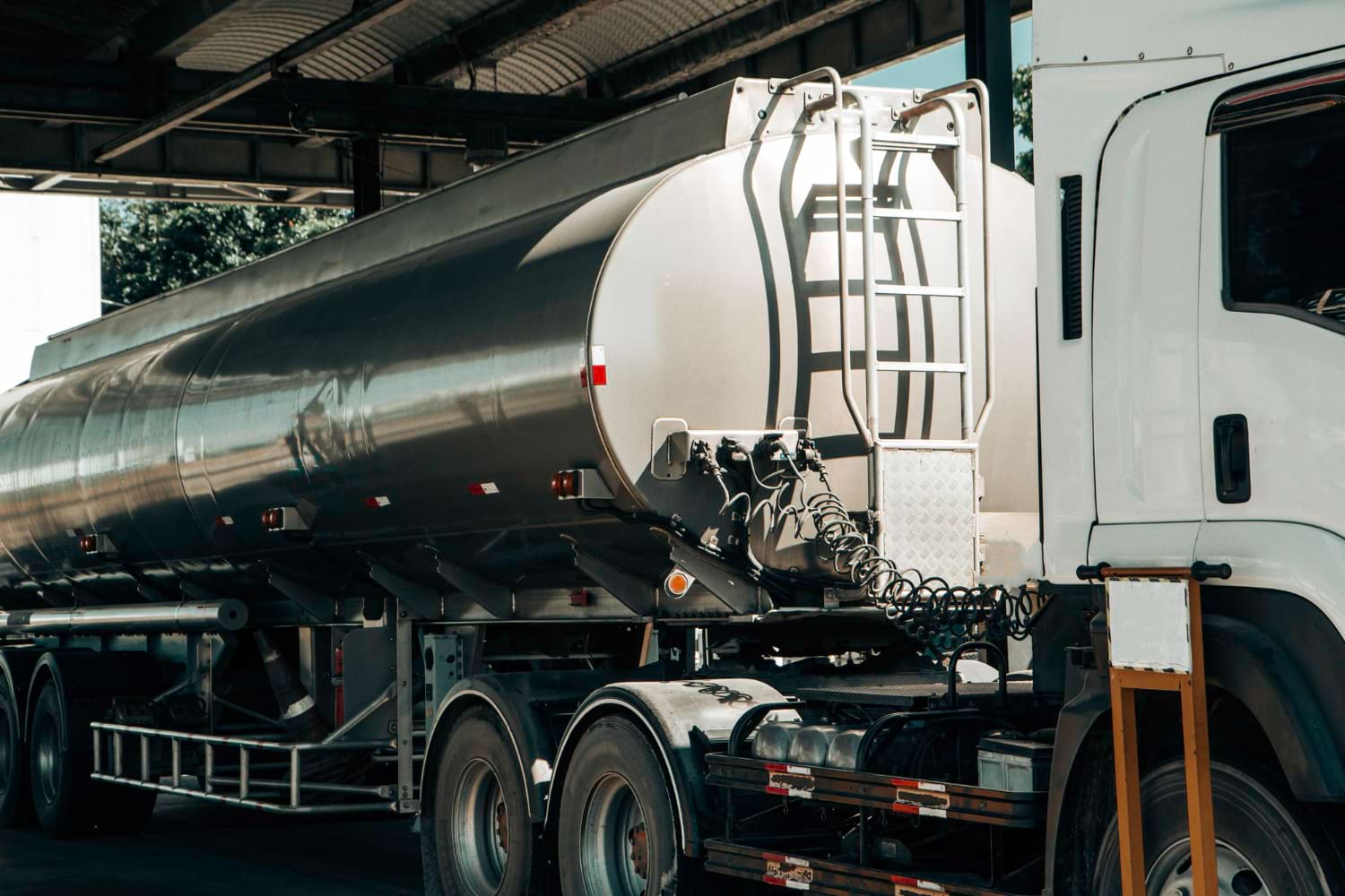 transport artykułów płynnych